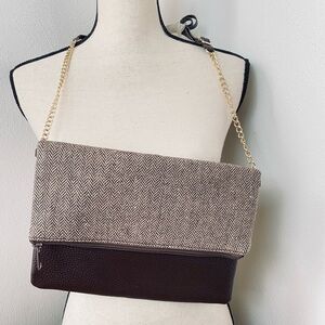 Main Street Collection. Cross body Flip Top Shoulder Bag. Tan/Brown.